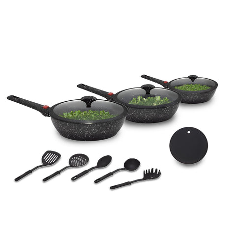 Set completo di padelle antiaderenti nere con utensili da cucina in nylon e sottopentola inclusi
