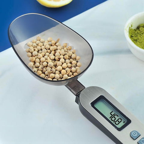 Bilancia digitale da cucina a cucchiaio Kiwi che pesa legumi con display LCD ad alta precisione per ricette e diete