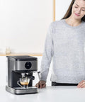 immagine-5-black-decker-macchina-per-caffe-espresso-macinato-con-pannello-touch-15l-850w-ean-8432406200067